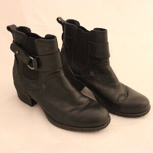 Merrell Shiloh Pull Boot Chelsea Size 8.5 One Inch Block Heel Black Leather Moto